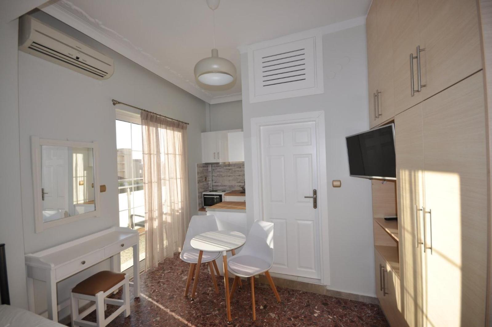 Apartments Chania Ханя Екстериор снимка